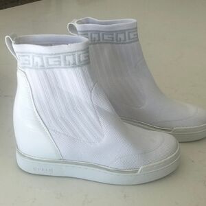 💥Guess boots